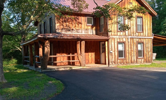 Purling Casa | Round Top: scenic , serene, beautiful....roomy