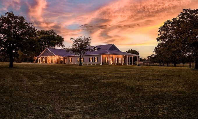 Ledbetter Casa | Round Top, This is the PLACE!