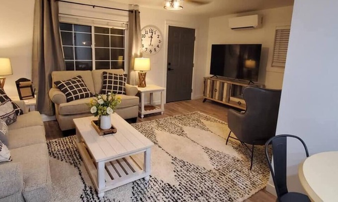 Rupert Casa | Rupert Bungalo - 2 bed 1 bath