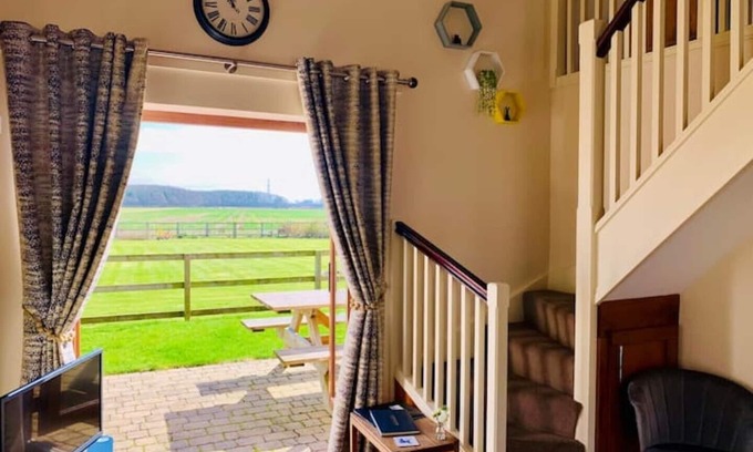 Selby Cabaña | Rural, 2 bedroom, cosy cottage close to Howden