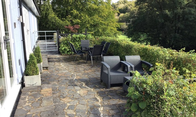 Llandybie Casa | Rural 4 Bed Annexe