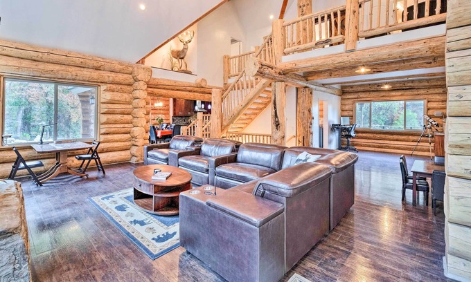 Fruitland Cabina | Rural Fruitland Cabin w/ Decks + ATV Trails!