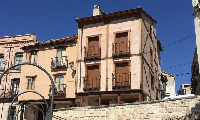 Horche Casa | CASA RURAL DE FELIPE, para 16 personas y a 40 minutos de Madrid