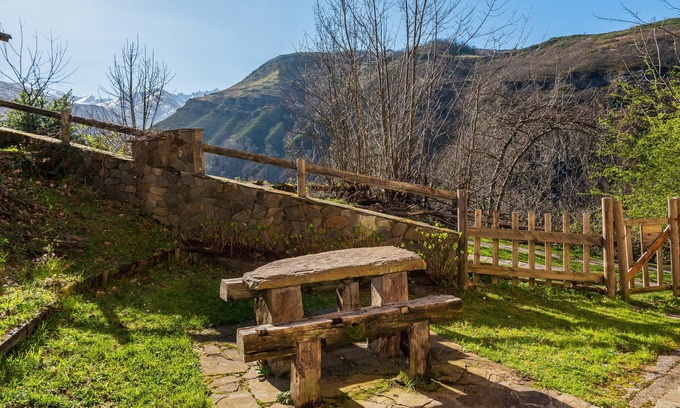 Llananzanes Casa | COMPLEJO RURAL DE MONTAÑA