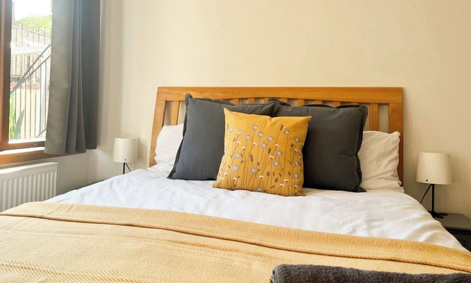 West Grinstead Apartamento | Rural Studio Retreat - cosy base for walkers