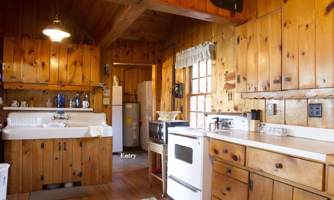Willsboro Cabaña | Casa rústica en el agua con hermosas vistas .... Relajarse