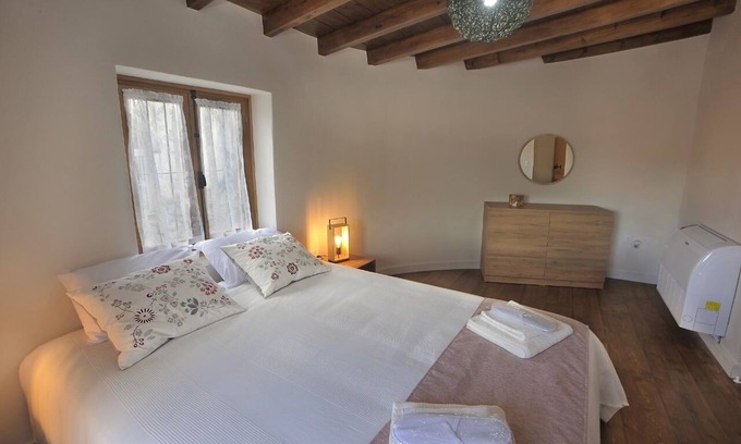 Agios Theodoros Cabina | Rustic Heritage Suite
