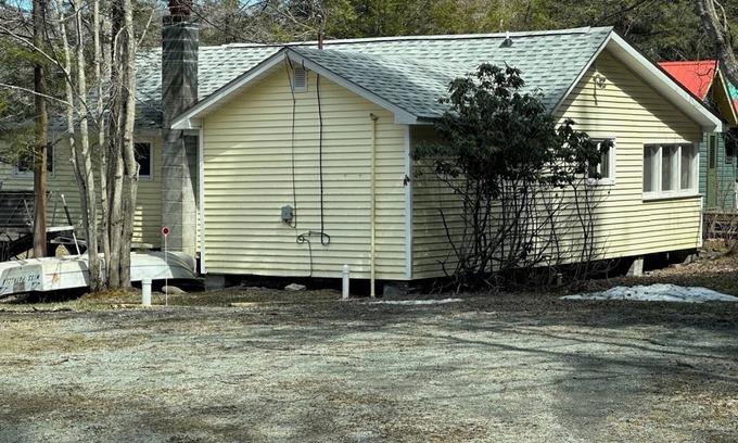 Starrucca Cabina | Rustic lake front cabin in Starrucca, PA