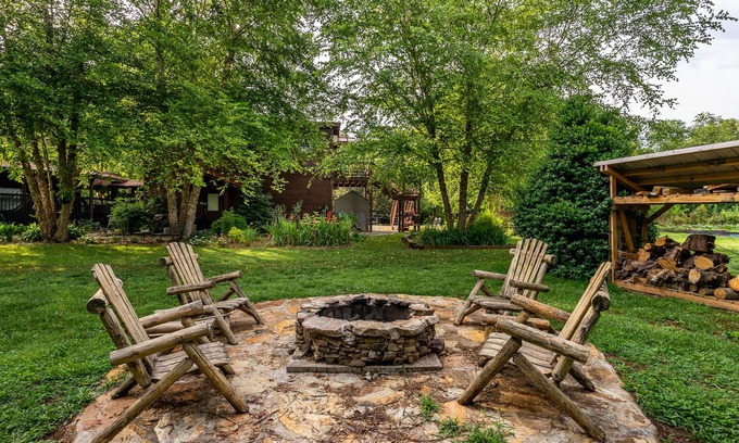 Dial Apartamento | Loft rústico en las montañas del norte de Georgia