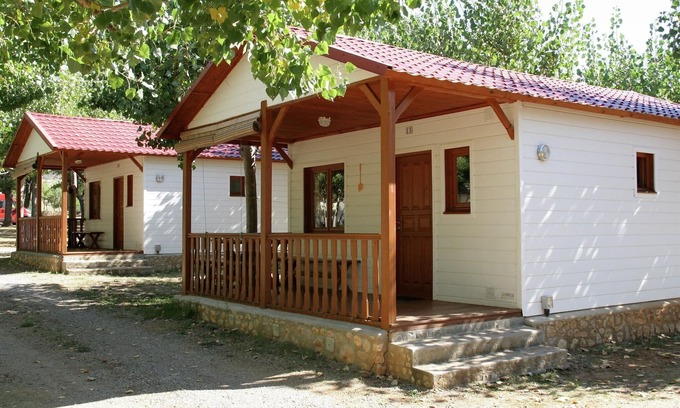 La Puebla de Roda Casa | Retiro rústico en la montaña