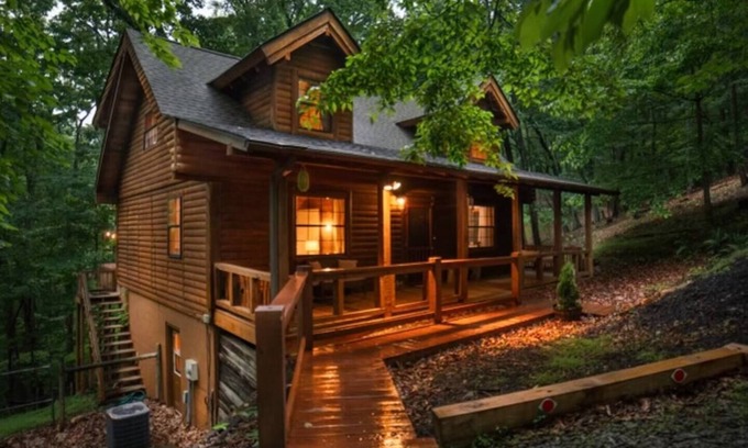 Jasper Cabina | Rustic Mountain Retreat, 3BR, Game Room, Patio, Community w/ Amenities