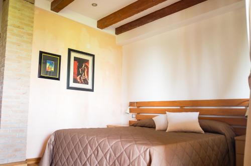 Montechiarugolo Casa | Rustic Parma Retreat