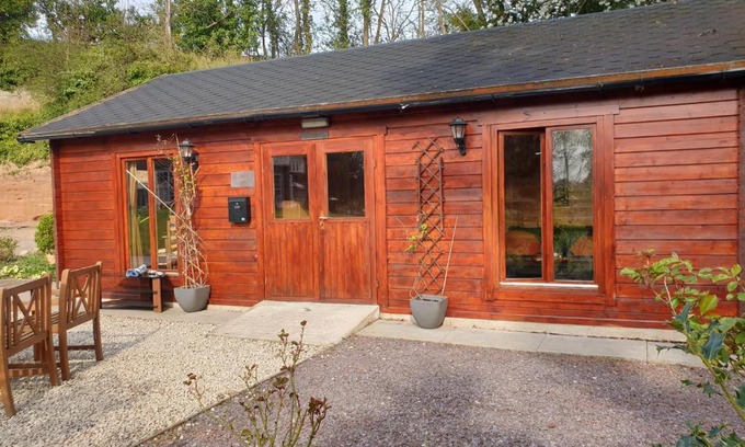 Retford Casa | Rustic Retreat in Retford