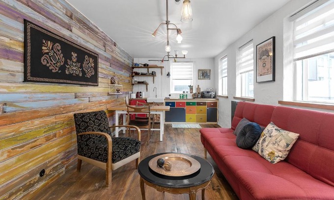 Downtown Apartamento | Rustic Retreat in the Center of Reykjavik