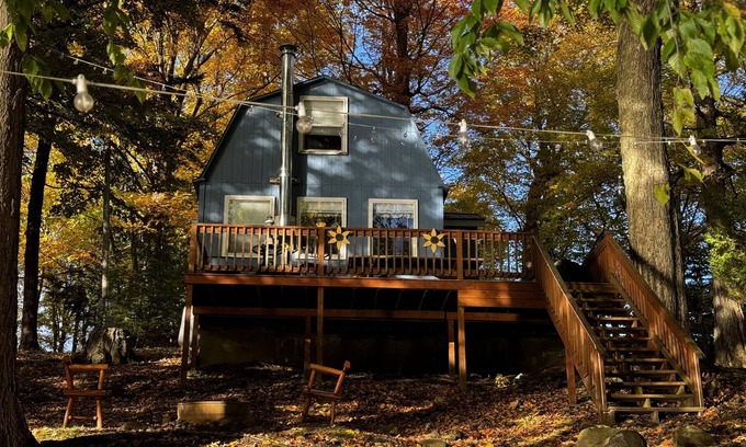 Deer River Cabina | ***RUSTIC RETREAT***Peaceful, cozy cabin, with beautiful fall lake views