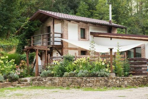 Nemsova Chalet De Esquí | Rustikálna chalúpka pri jazere
