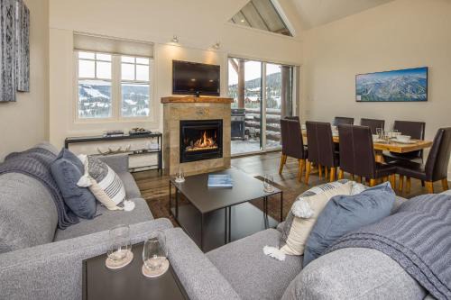 Saddle Ridge Casa | Saddle Ridge Townhome - Unit J3