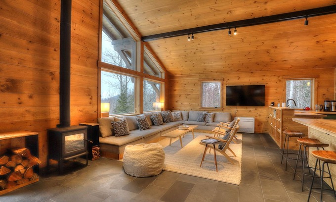 Rangeley Casa | Saddleback Chalet - Beautiful New Construction on Magalloway Loop