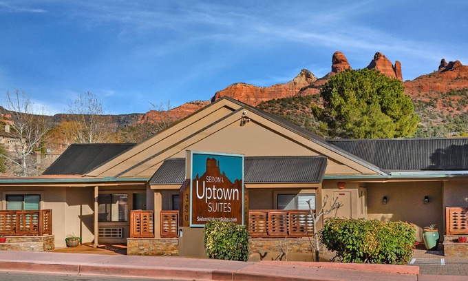Uptown Sedona Hotel | Suite Saguaro # 101 @ Sedona Uptown Suites