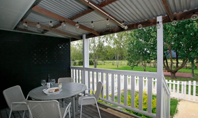 Anna Bay Casa | Sahara Trails Cabin 3 WiFi Air Conditioning Horse Riding and much more