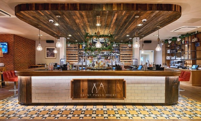 Birmingham City Centre Hotel | Saint Pauls House