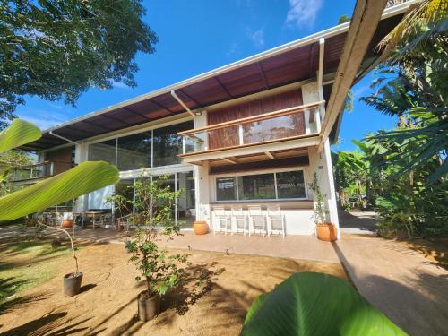 Itamambuca Casa | Salt 'n Paradise Luxury Surf and Beach Suites