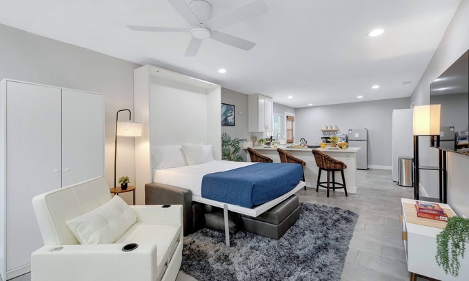 Grant Hill Casa | San Diego Studio Near Top Spots w/ Pool, Hot Tub & Luxe Amenities | Estancia