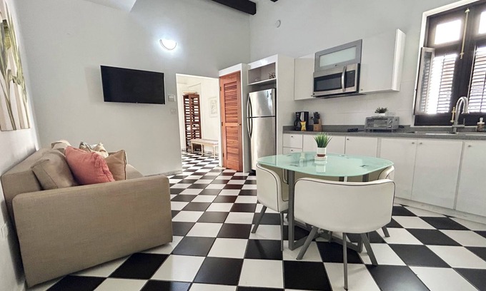 San Francisco Apartamento | San Juan Suite | Perfect Getaway in Centric Location
