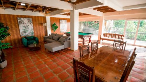 Nasugbu Complejo | Sanctuary Batulao