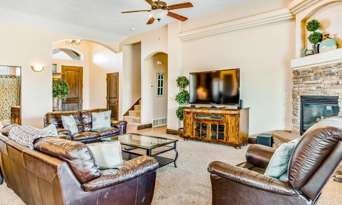 Hurricane Casa | Sand Hollow Holiday