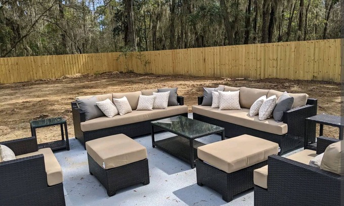 Savannah Casa | Sandfly Retreat with Pool - 15 minutes to Downtown