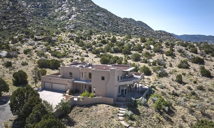 Tierra Monte Casa | Sandia Heights Home with Gorgeous Views