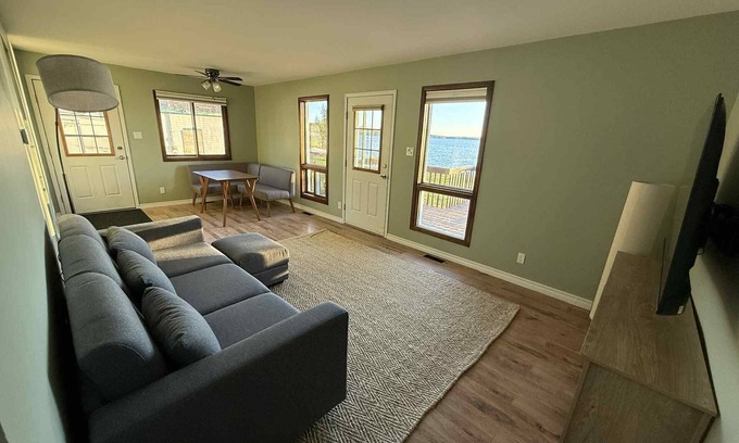 Ignace Casa | Sandy Beach Waterfront