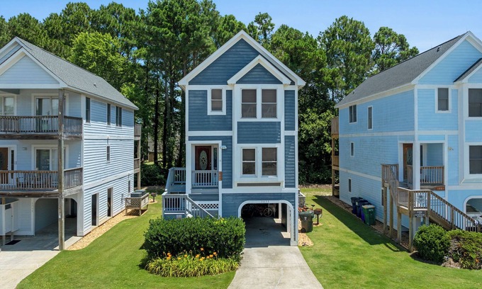 Corolla Light Casa | Sandy Paws: Dogs Allowed | Private Hot Tub