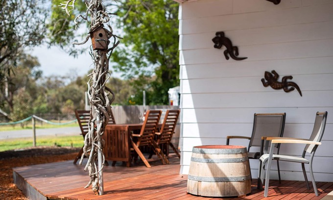 Aldinga Beach Casa | Sanibonani ~ Aldinga Beach - A front row seat to the Aldinga Scrub Conservation Park