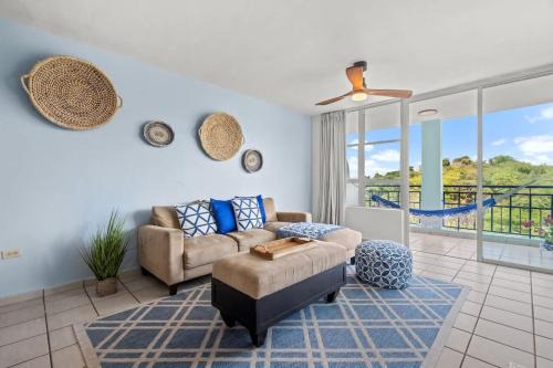 Machos Apartamento | Santorini Coastal Vibe Apartment in Costa Brava Ceiba