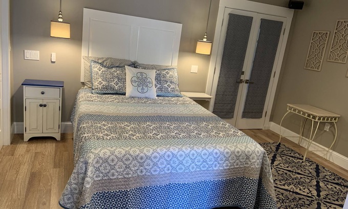 Southgate Apartamento | Sarasota Cozy & Clean, Near #1 Beach Siesta in SouthGate Neighborhood