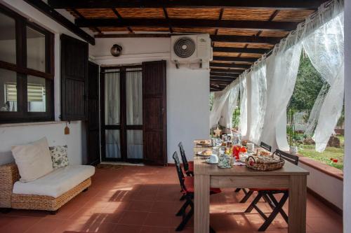 Sarroch Cama Y Desayuno | Sardinia Del Sud