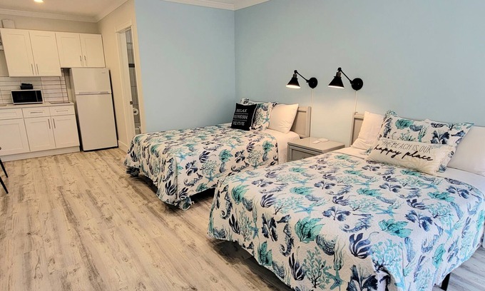 Treasure Island Hotel | Satellite Motel - The Hideaway 125