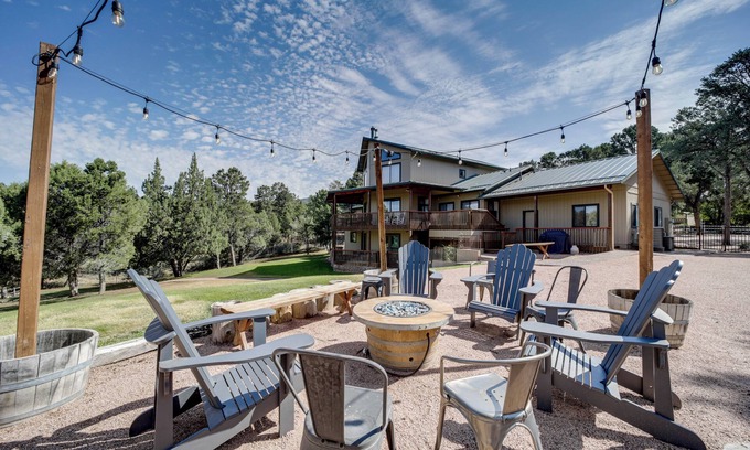 Star Valley Cabina | Sauna, Deck & Fire Pit: 'Rocking Horse Ranch'