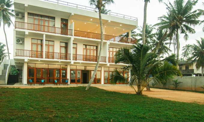 Matara Hotel | Savenrose Beach Villa