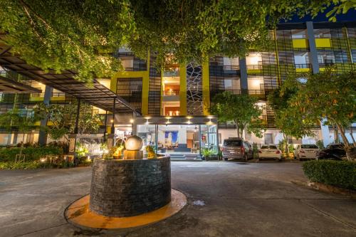 Talat Nuea Hotel | SB Living Place Hotel Phuket Town