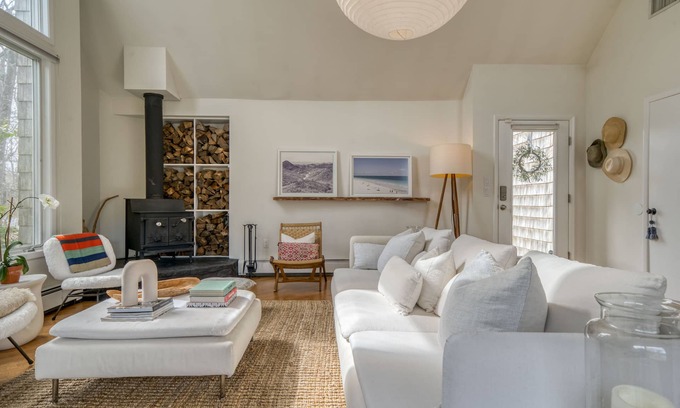 Town of Southold Town Casa | El estilo moderno escandinavo se encuentra con North Fork.