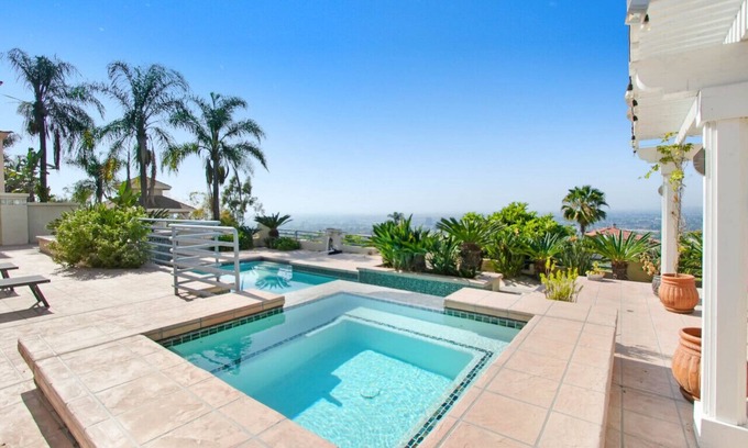 West Covina Casa | Scenic Paradise Pool BBQ