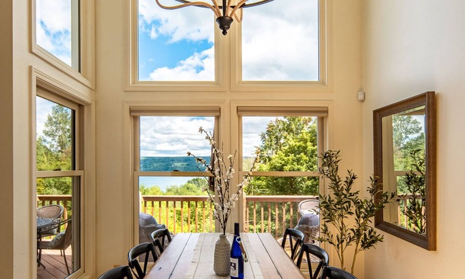 Valois Casa | Scenic Seneca lake home with private dock & soaring views!
