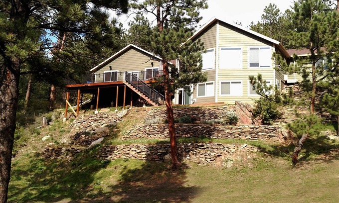 Drake Chalet De Esquí | Soledad escénica fuera del circuito turístico cerca de Estes Park / Rocky Mountain National Park