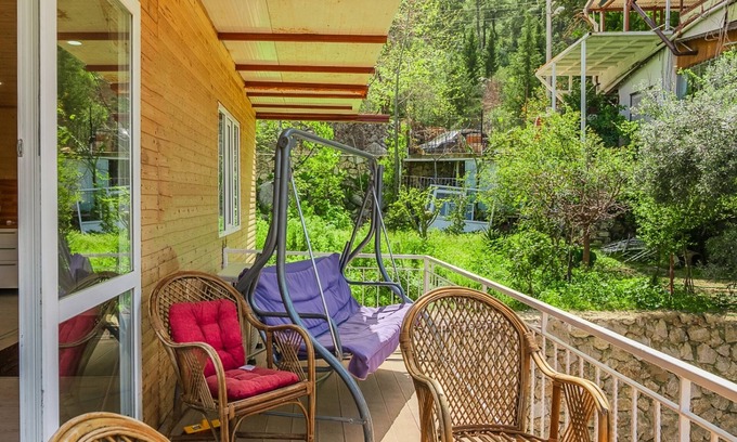 Konyaalti Villa | Scenic View Villa with Garden in Nature