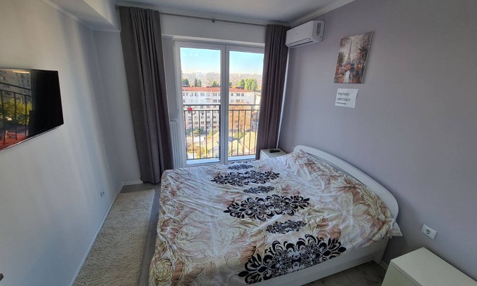 Chisinau Condominio | Schöne Wohnung mit Schöner Aussicht auf die Stadt