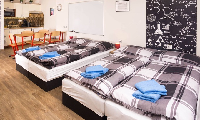 Podoli Apartamento | School Apartment by metro stop Vyšehrad