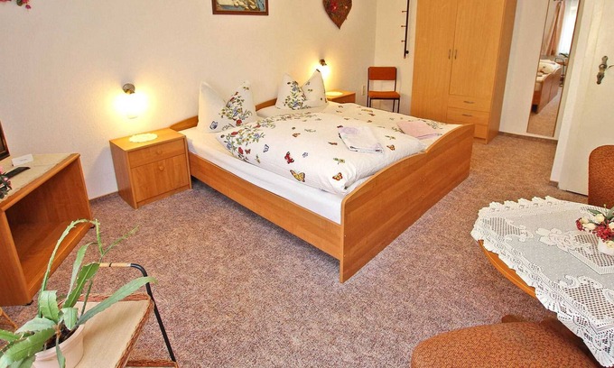 Malchin Apartamento | SCHW 1052 - room 2 - fitter's room Malchin SCHW 1050